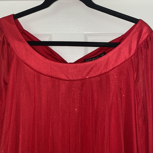 Beautiful red sparkly blouse size 2X *EUC - Picture 4 of 7